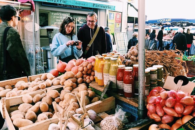Provençal Farmers market tour - Marché Richelme: produce, cheese, and seafood