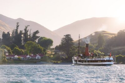 Queenstown Lake Cruise and Walter Peak Farm Adventure