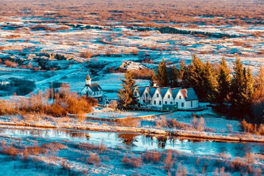 Reykjavik: Golden Circle, Tomato Farm and Kerið Crater Tour - Kerið Crater closes the loop