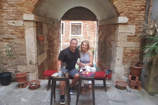 Rialto Farmers & Fish Market Food Tour in Venice with Wine Tasting & Sightseeing - Key Points To Know Before You Book