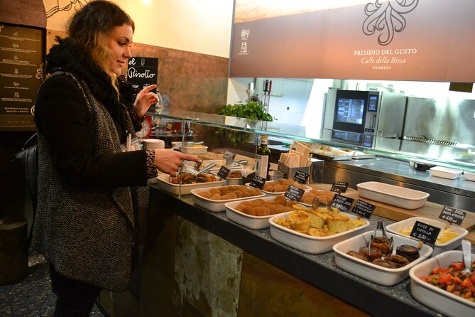 Rialto Farmers & Fish Market Food Tour in Venice with Wine Tasting & Sightseeing - What You Will Eat And Drink