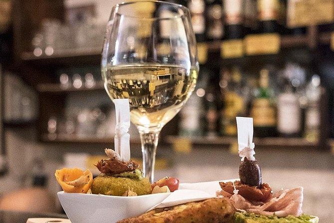 Rialto Market Food Tour: Wine Tasting and Sightseeing in Venice - Walking demands and weather planning