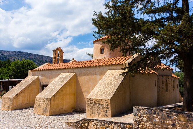 Road-trip to Lasithi, Zeus Cave, Vidiani, Krasi & Olive Mill Farm - Krasi and Crete’s old plane tree