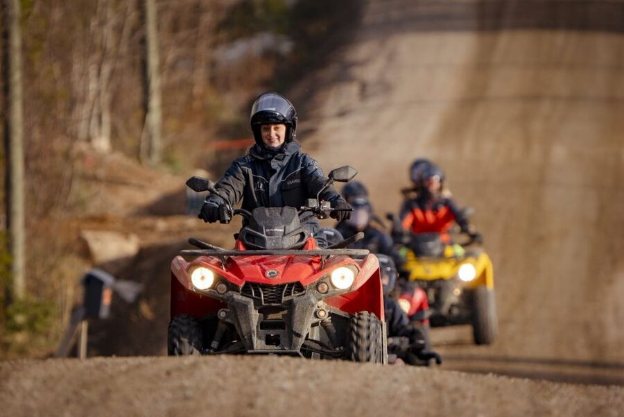 Rovaniemi: Quad Bike Safari, Reindeer & Husky Farm Visit - Learning the ATV before you hit the forest