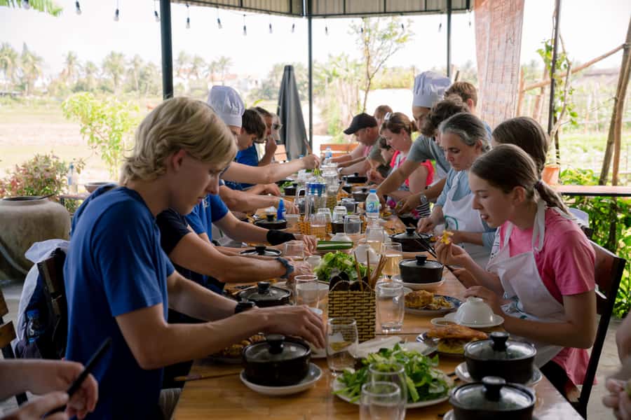 Rural Cycle, Market Tour, Basket Boat & Organic Farm Cooking - Who should book this Hoi An outing?