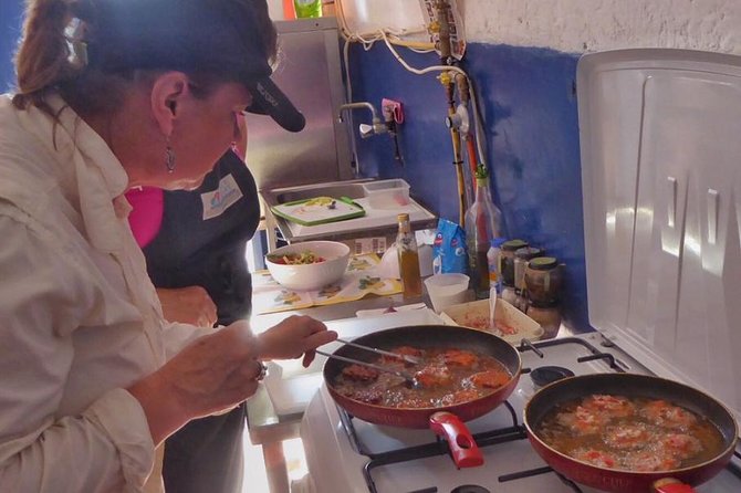 Santorini Family Farm Food & Wine Tour with Cooking Class - Who will enjoy this experience most