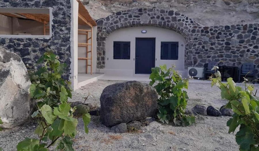 Santorini: Private Agri-Educational Visit to an Organic Farm - Inside the cave used for natural herb drying