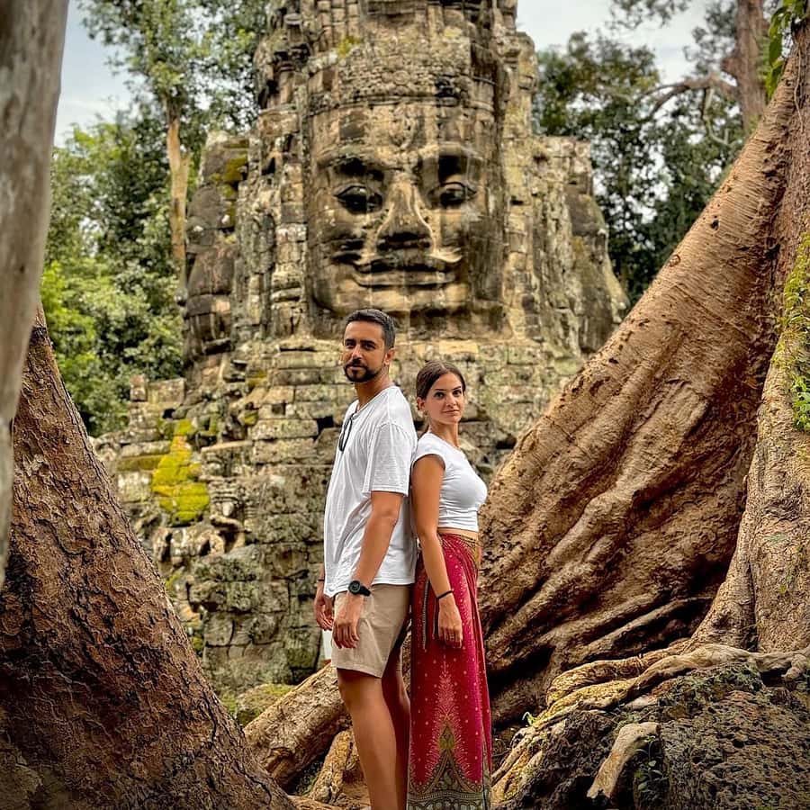Siem Reap: Scenic Countryside & Silk Farm Jeep Tour - One hour at Angkor Silk Farm