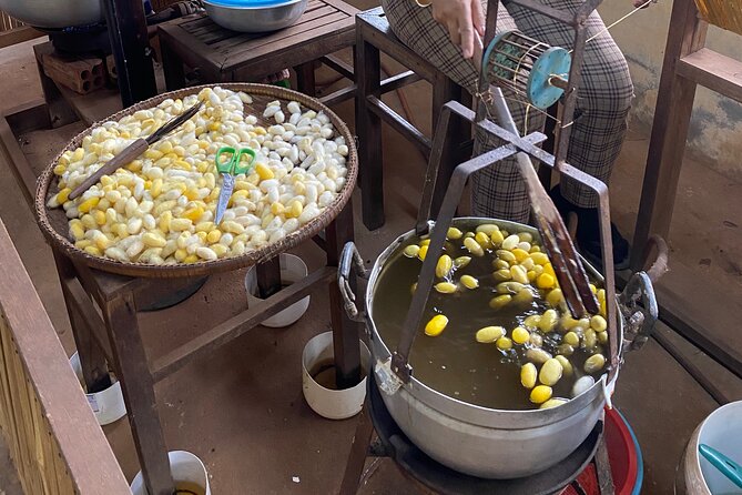 Siem Reap: Silk Farm & Countryside Offbeat Jeep Tour - The War Museum stop