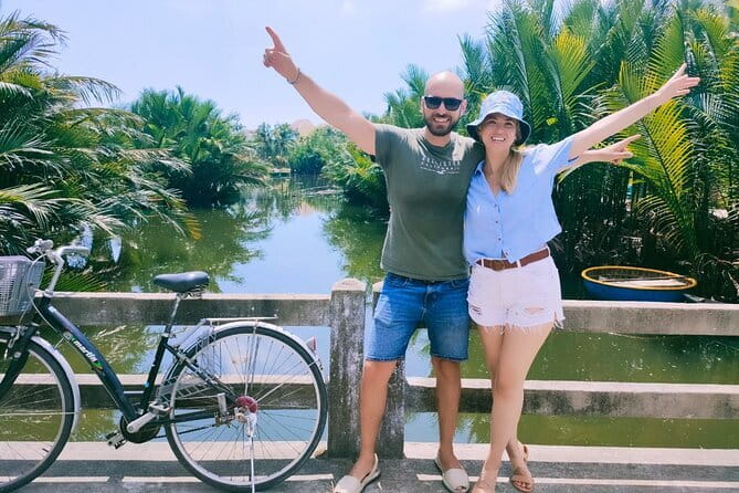 Small Group Bicycle Tour with Farming and Fishing Experience - Rice planting, buffalo, and the working village
