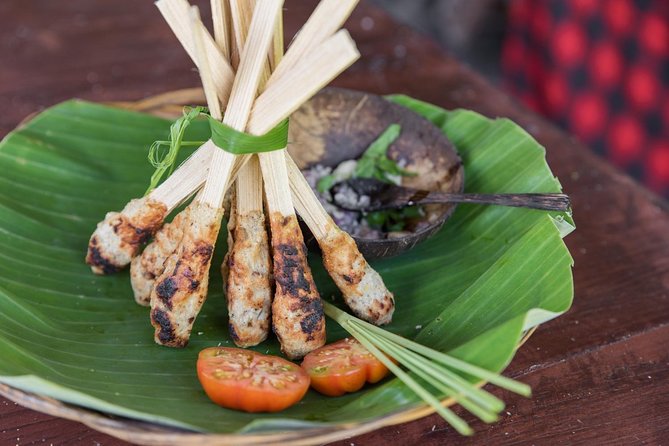 Small-Group Farm Tour & Balinese Cooking Class in Ubud with Kadek - Transport, meeting point, and timing