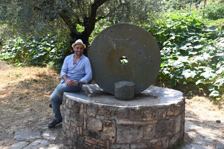 Sorrento: Farm Tour with Cheese Tasting & Pizza Making Class - The farmhouse lunch is the real payoff