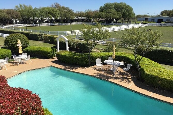 Southfork Ranch Tour - Walking into the Dallas Legends Museum