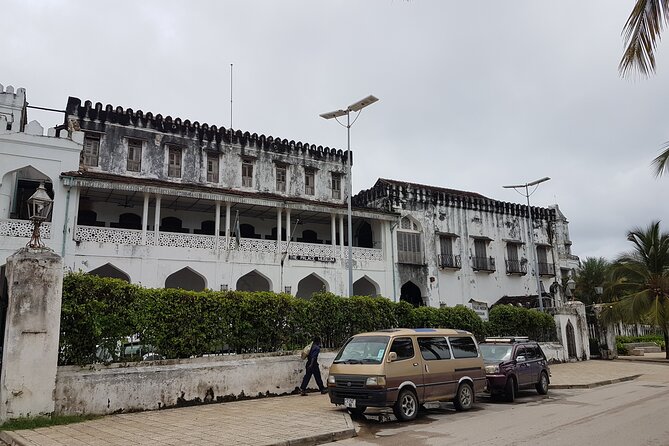 Spice Farm with Cooking Class + Lunch and Stone town (City tour) - Transport, Timing, and Group Style