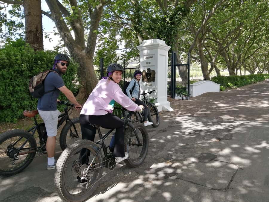 Stellenbosch: Wine Farm E-Bike Guided Tour - Starting at Lanzerac and getting ready to ride