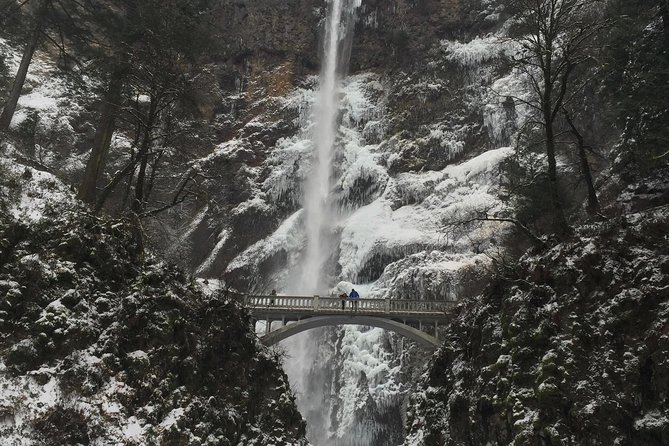 The Hood-Columbia Loop: Timberline, Orchards, and Waterfalls - Bonneville Dam and the river crossing add useful context