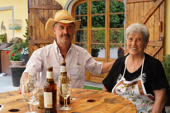 Traditional Farmhouse Cooking Experience in Lucca with Lunch or Dinner - Key points to know