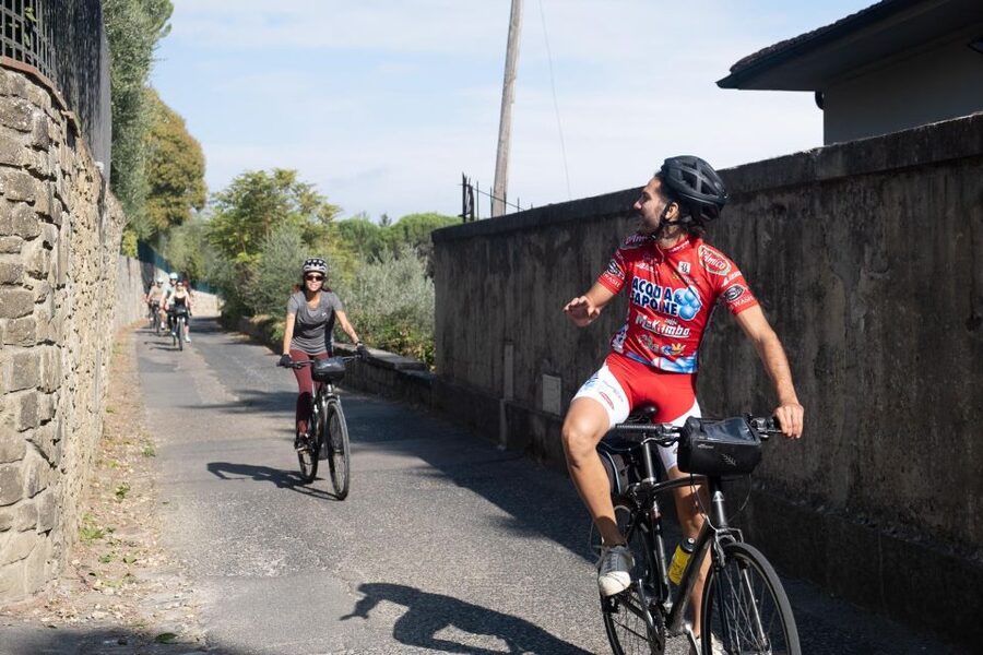 Tuscany Hills Bike Tour with Lunch at farm and Wine Tasting - The 15-minute viewpoint above Florence