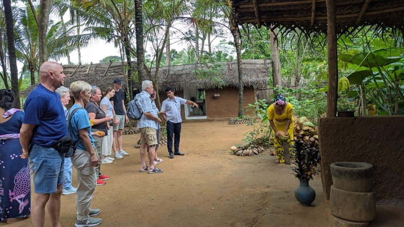 Udawalawe: Farm to Table Cooking & Authe: Village Experience - Sitting down to eat what you made