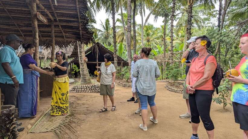 Udawalawe: Farm to Table Cooking & Authe: Village Experience - Starting with a welcome drink