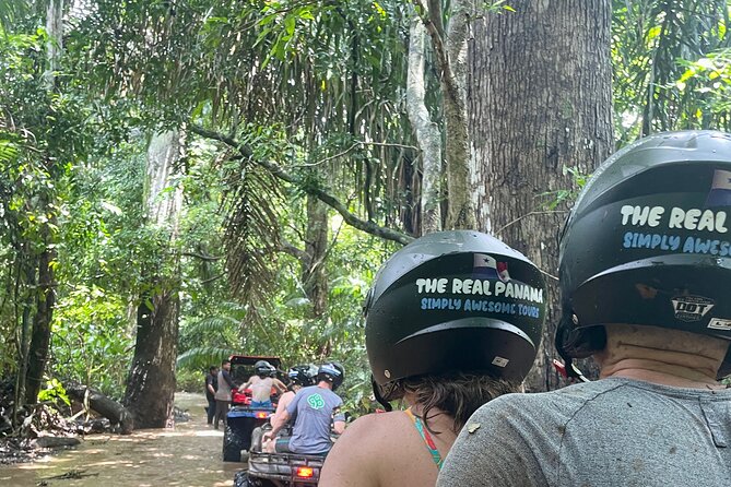 Unique Pineapple Farm Tour on 4 wheels - Meeting Captain Pineapple at the farm