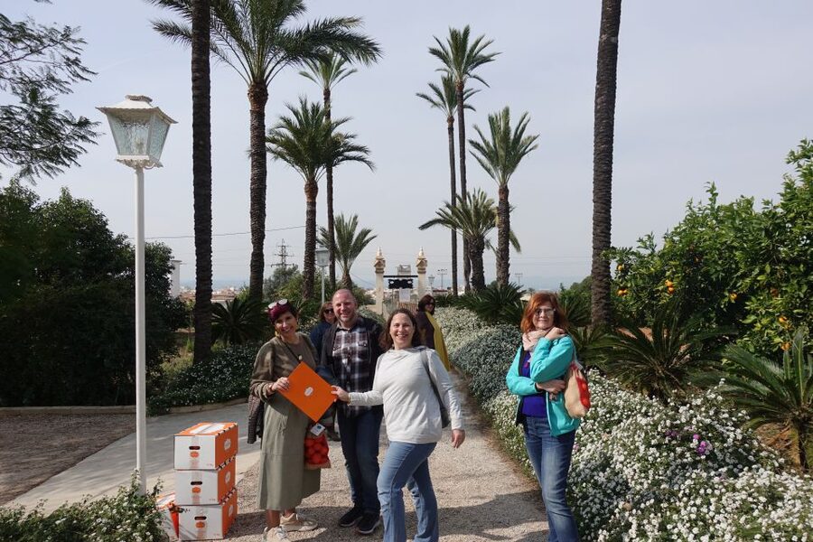 Valencia: Orange Farm and Orchard Trip with Tastings - Tasting juice, fruit, jams, and liqueurs