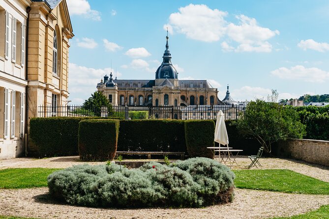 Versailles: Farmers Market & Royal Vegetable Garden Food Tour - Why this Versailles food walk is different