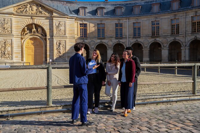 Versailles: Farmers Market & Royal Vegetable Garden Food Tour - Starting at Rue de la Paroisse with warm brioche