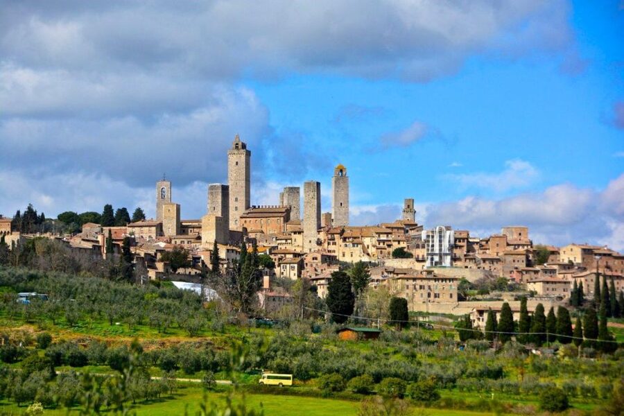 Visit Siena and San Gimignano with lunch at a family farm - Why this private tour works well from Florence