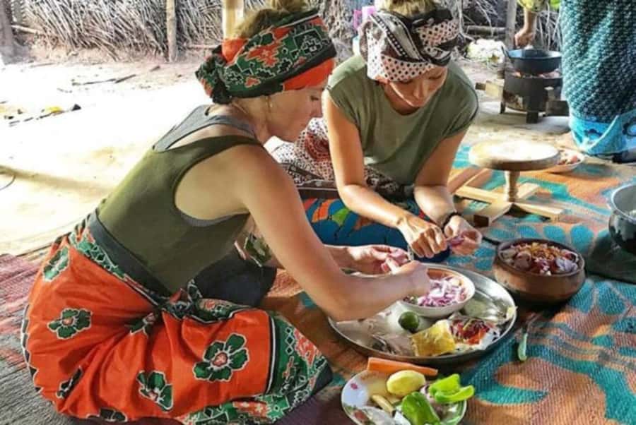 Zanzibar: Jozani forest tour & Spice farm tour with lunch - Jozani Forest and the red colobus monkeys