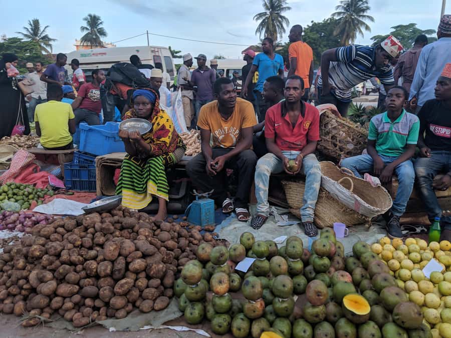 Zanzibar: Stone Town & Spice Farm Tour with Lunch - City Market and the fish auction