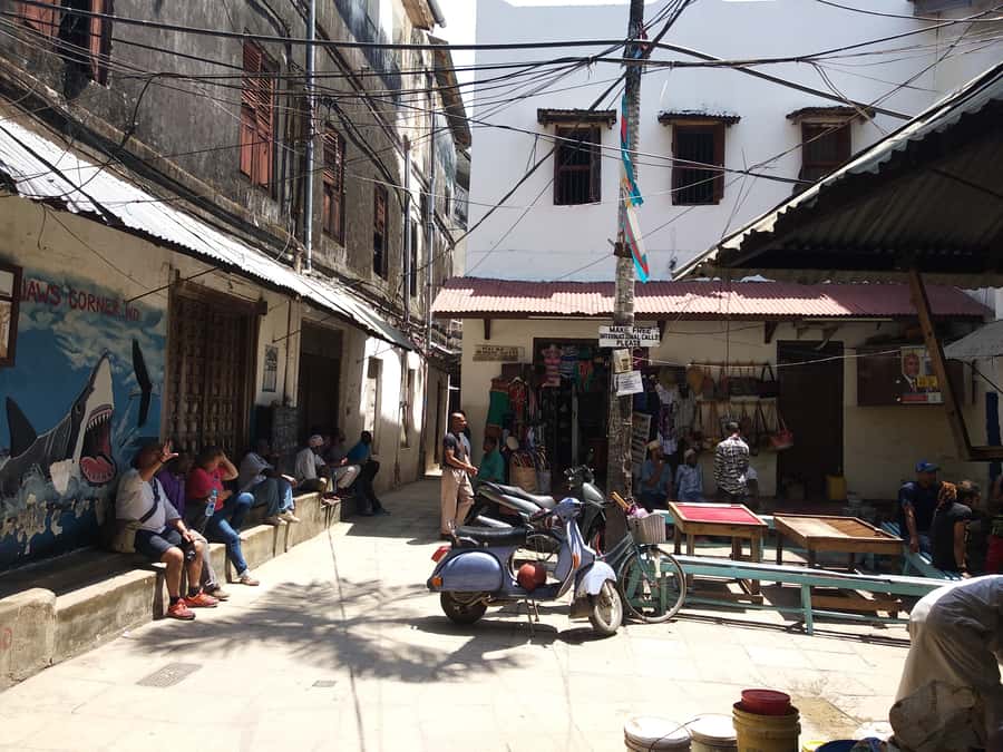 Zanzibar: Stone Town & Spice Farm Tour with Lunch - Peace Memorial and the final Stone Town sights