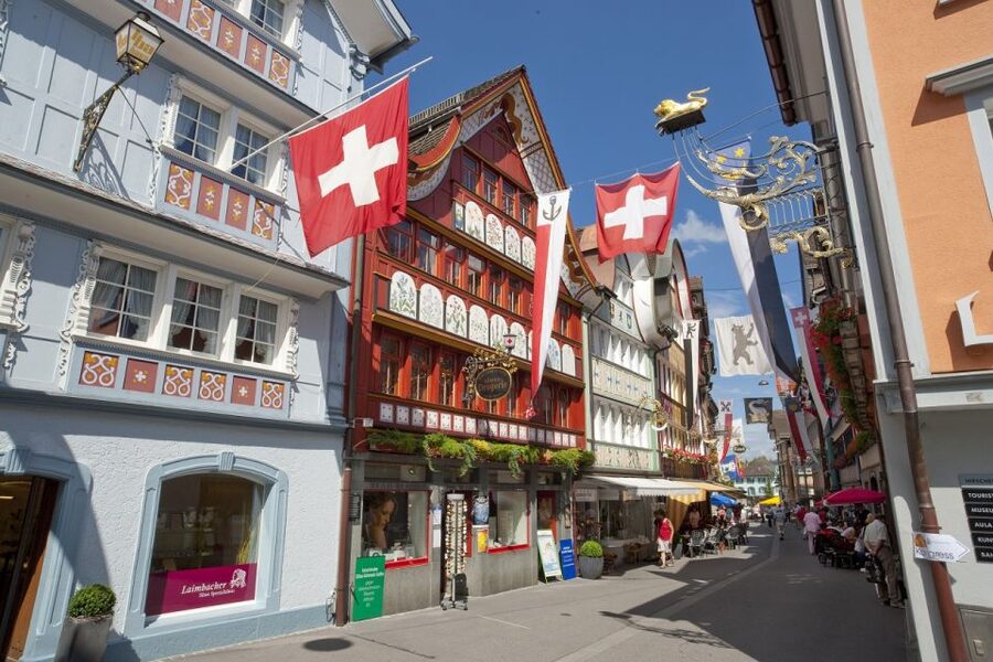 Zurich: Appenzell Day Trip with Farm Visit & Cheese Tasting - Leaving Zurich for the Appenzellerland