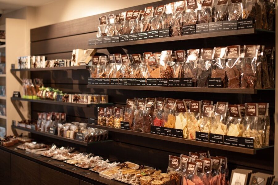 Zurich: Appenzell Day Trip with Farm Visit & Cheese Tasting - Chocolate after cheese