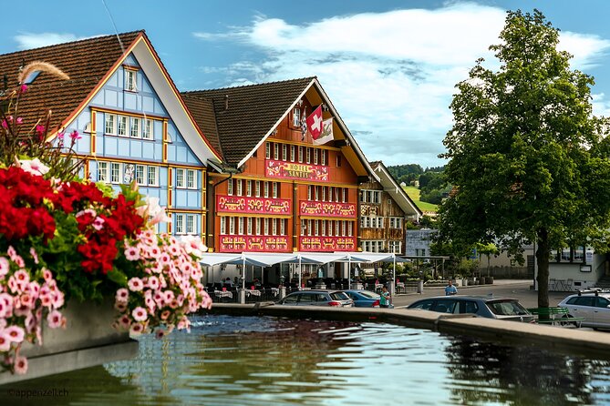 Zurich: Chocolarium and Appenzeller Schaukäserei Tour - Appenzell’s painted houses and quiet streets